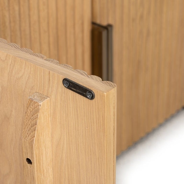 TV cabinet Belfort 4-doors (Natural oak).