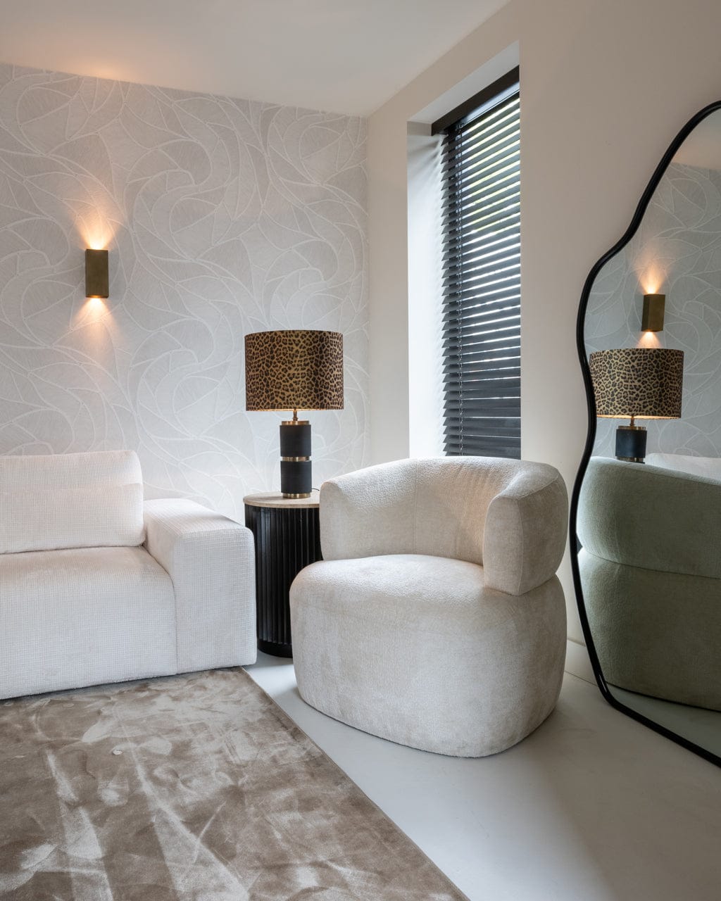 Richmond Interiors Mirrors Mirror Aldon black House of Isabella UK