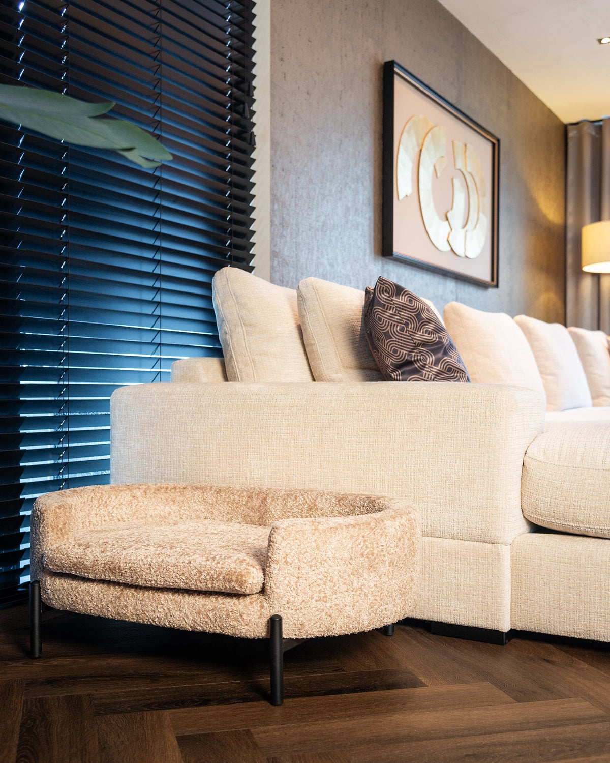 Richmond Interiors Sleeping Pet bed Dolly nature sheep (Sheep 01 nature) House of Isabella UK