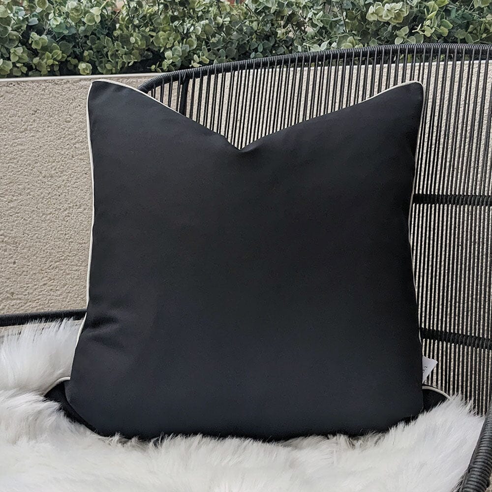 Rowen Homes Outdoor Black Outdoor Cushion with Cream Piping - 43 x 43cm House of Isabella UK