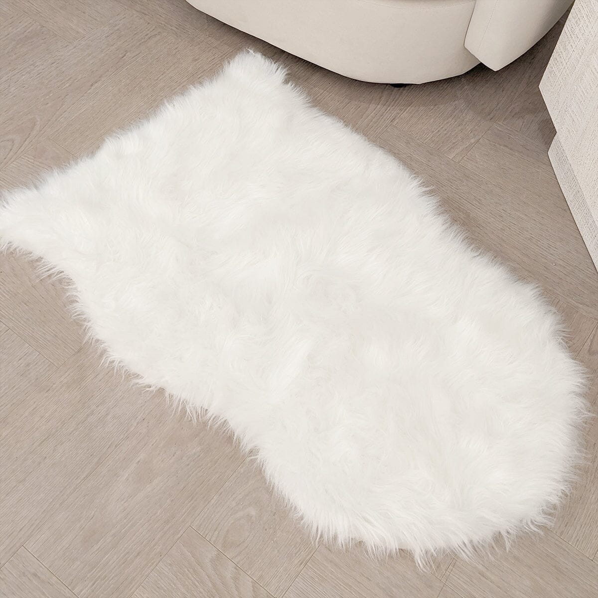 Rowen Homes Textiles Elle Small Faux Fur White Hide Rug - 60x90cm House of Isabella UK