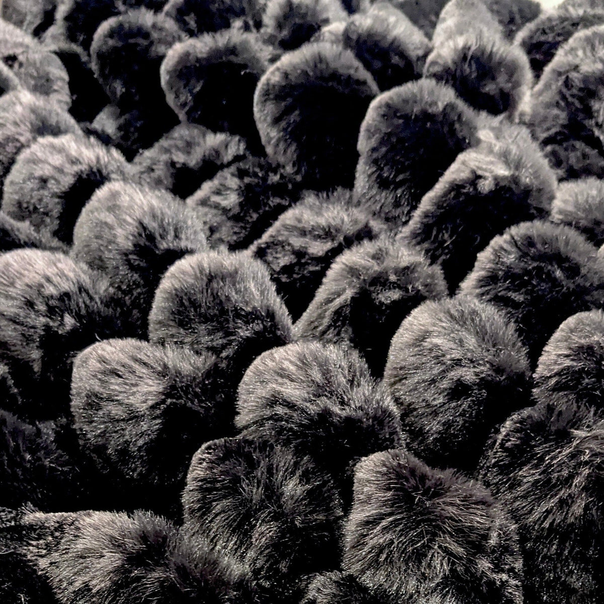 Rowen Homes Textiles Isla Black Chunky Ribbed Faux Fur Throw House of Isabella UK