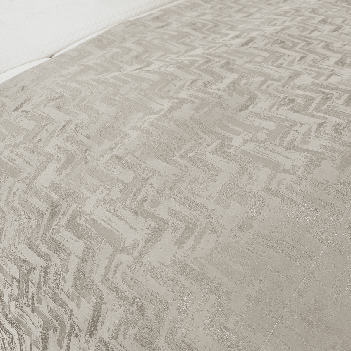 Rowen Homes Textiles Sorrel Cream & Gold Metallic Abstract Patterned Bed Runner House of Isabella UK