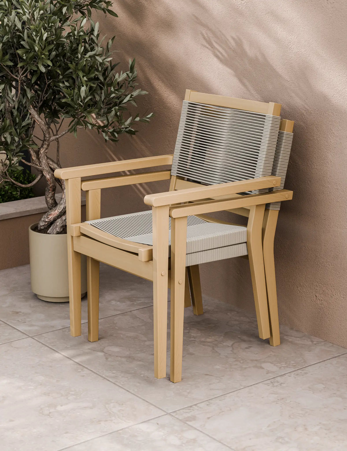 Royalcraft Outdoor Furniture Luna 4 Seater Round Concrete Dining Set with Roma Rope Stacking Chairs House of Isabella UK
