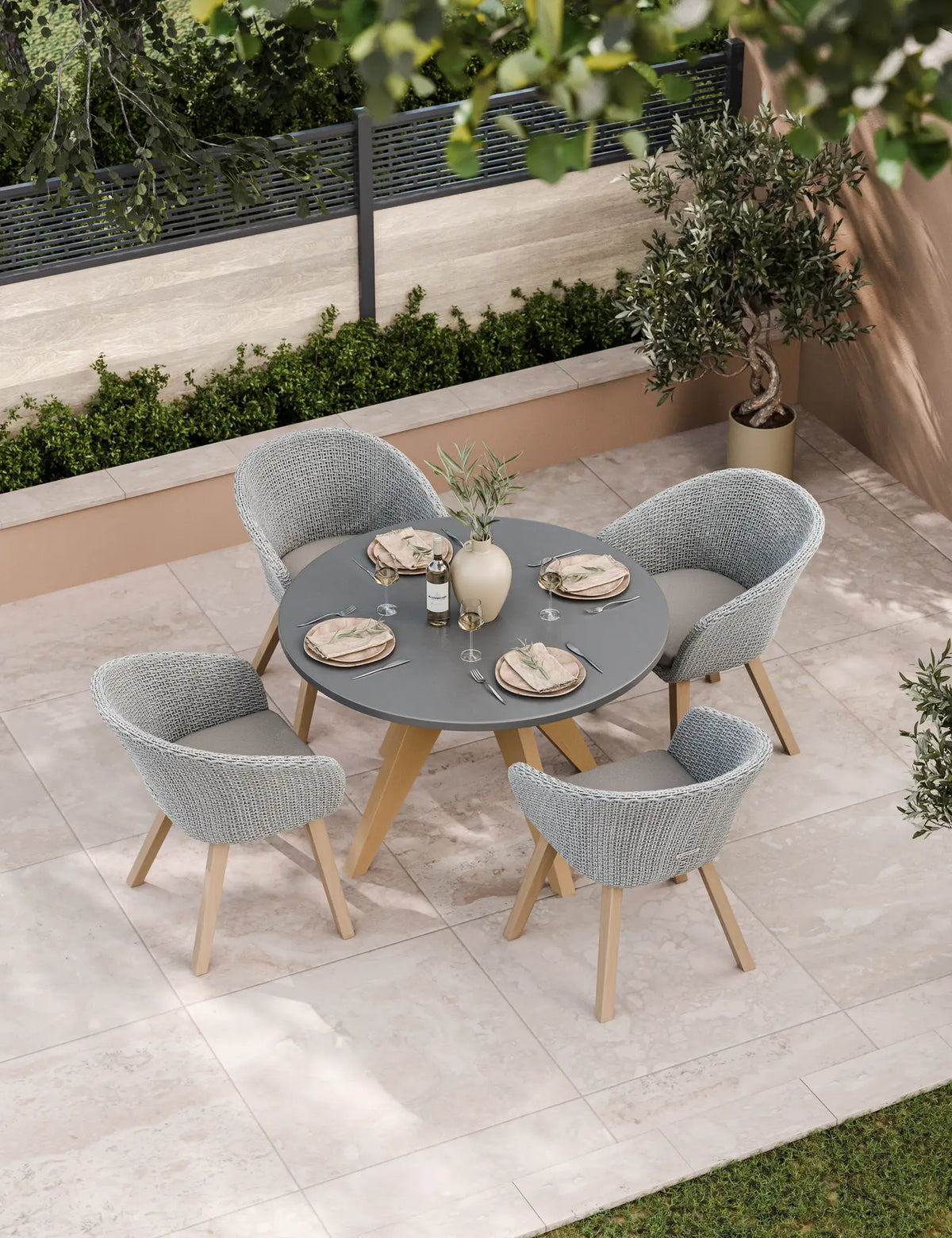 Royalcraft Outdoor Furniture Luna 4 Seater Round Concrete Dining Set with Sol Rattan Dining Chairs House of Isabella UK