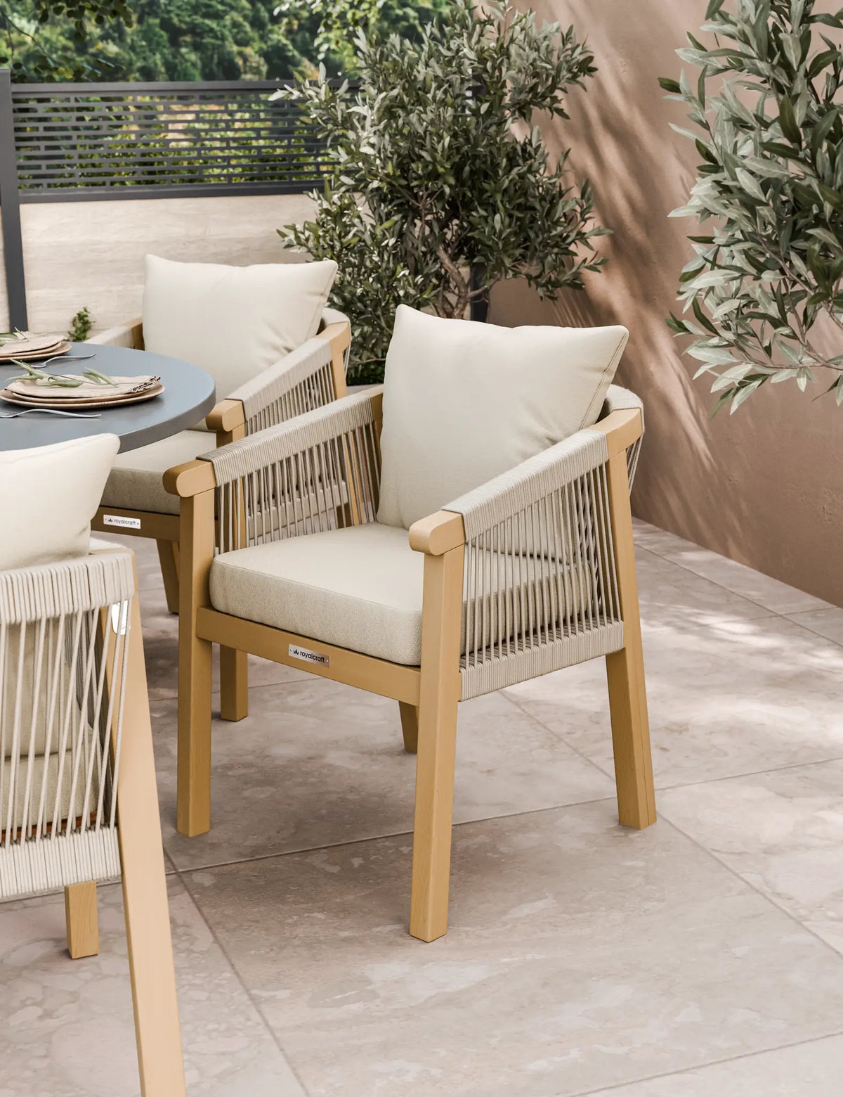 Royalcraft Outdoor Furniture Luna 6 Seater Concrete Dining Set with Roma Dining Chairs House of Isabella UK
