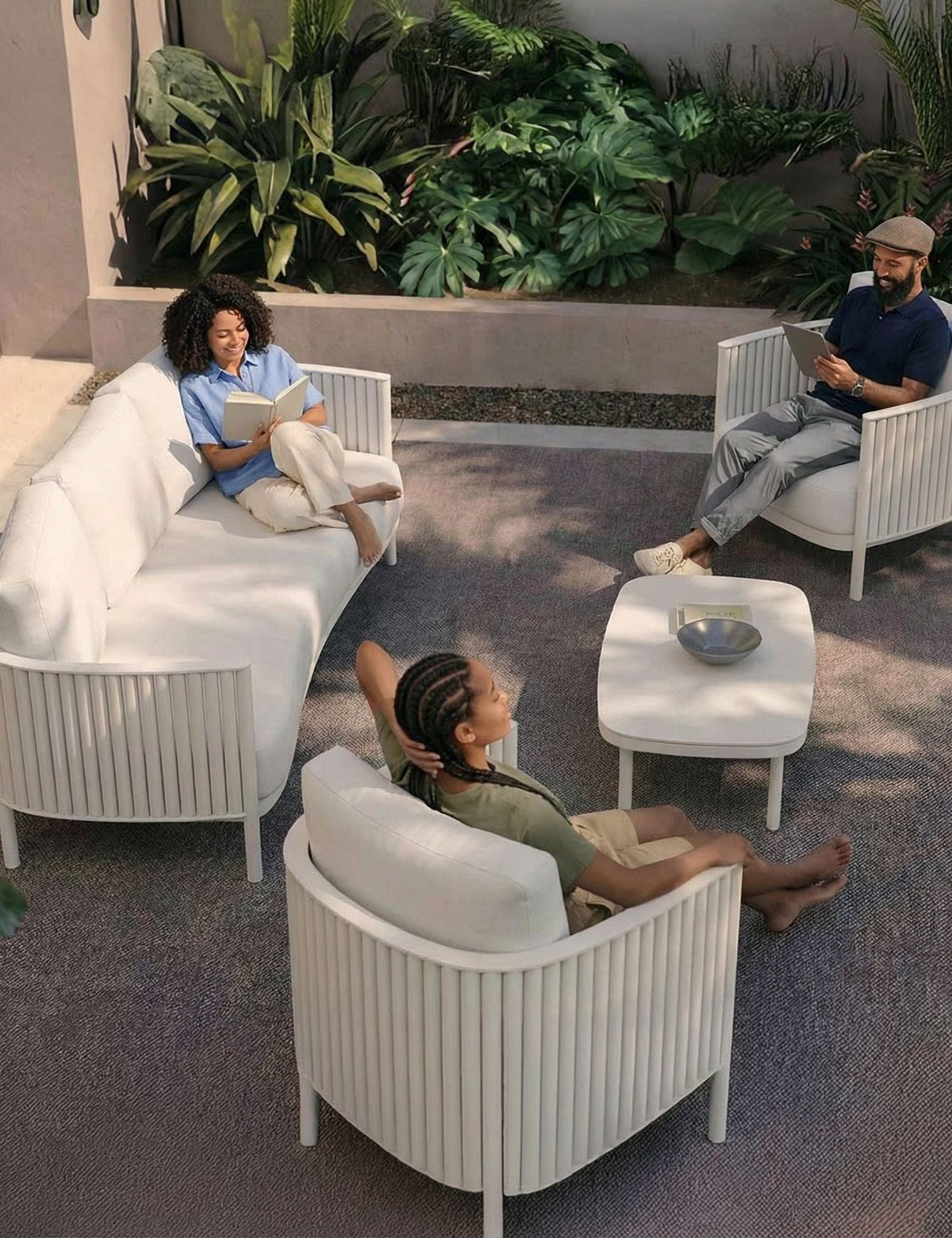 Royalcraft Outdoor Furniture MALI 5-Seater Lounging Set with Coffee Table House of Isabella UK