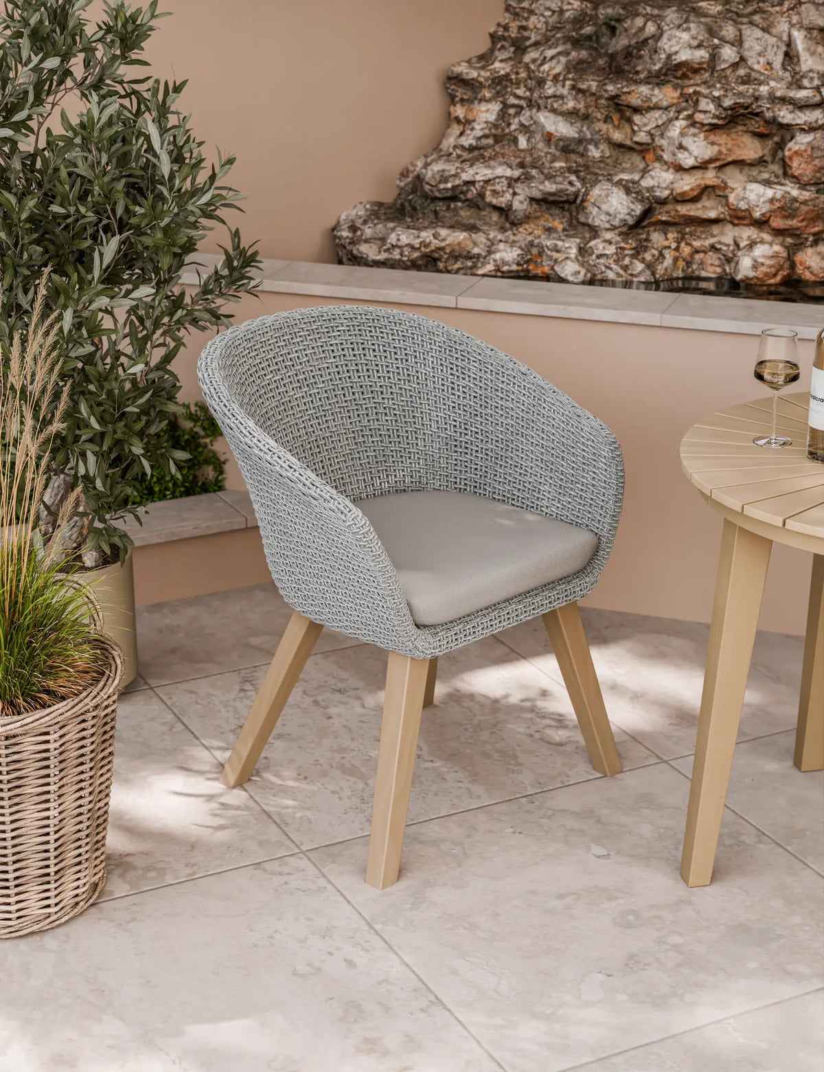 Royalcraft Outdoor Furniture Roma 2 Seater Round Sunray Bistro Set with Sol Dining Chairs House of Isabella UK
