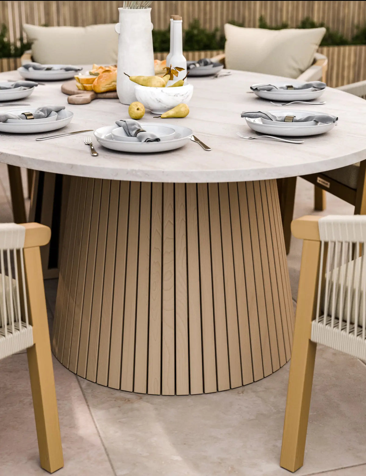 Royalcraft Outdoor Furniture Saturn 8 Seater Ellipse D Conical Dining Set with Roma Dining Chairs House of Isabella UK