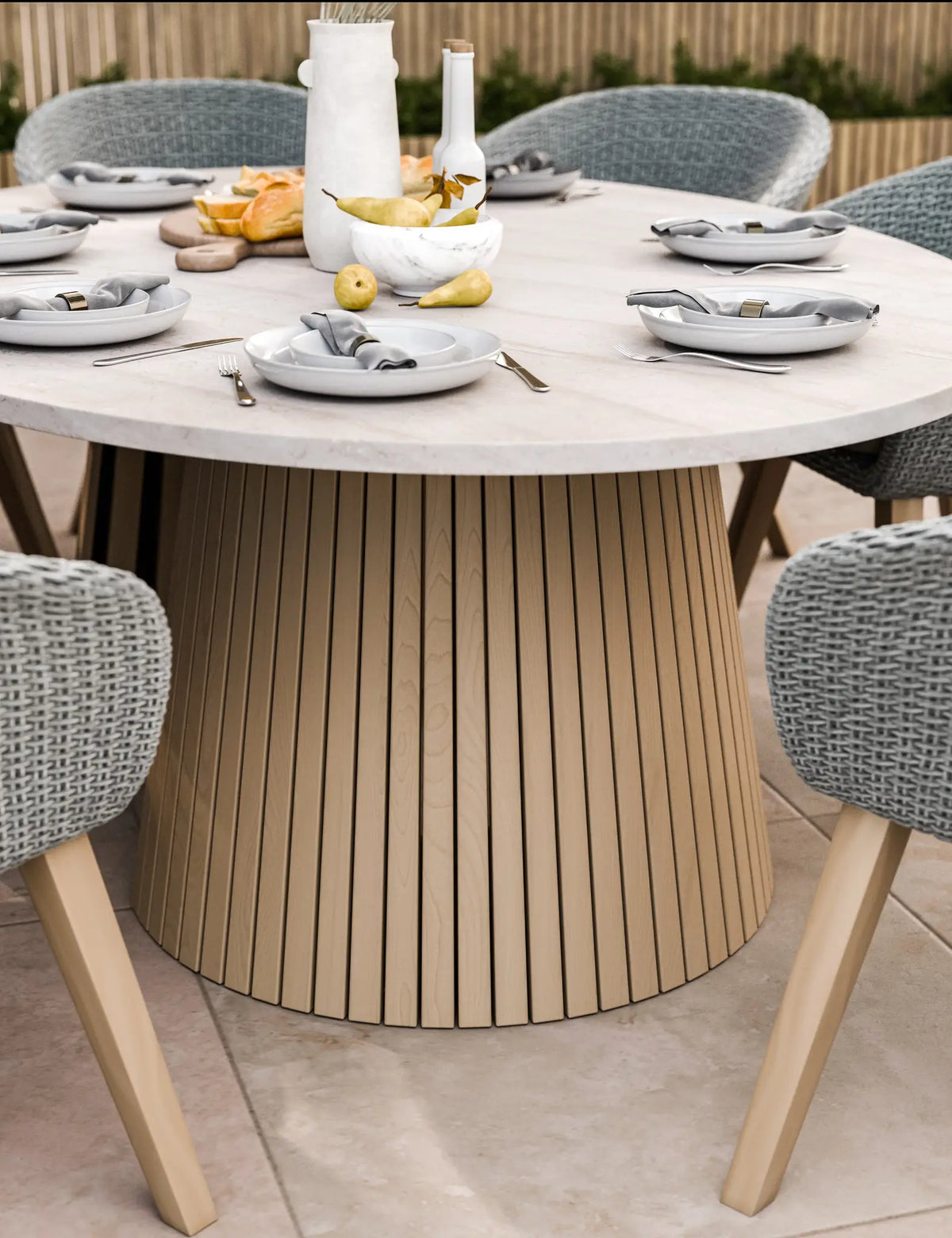 Royalcraft Outdoor Furniture Saturn 8 Seater Ellipse D Conical Dining Set with Sol Dining Chairs House of Isabella UK