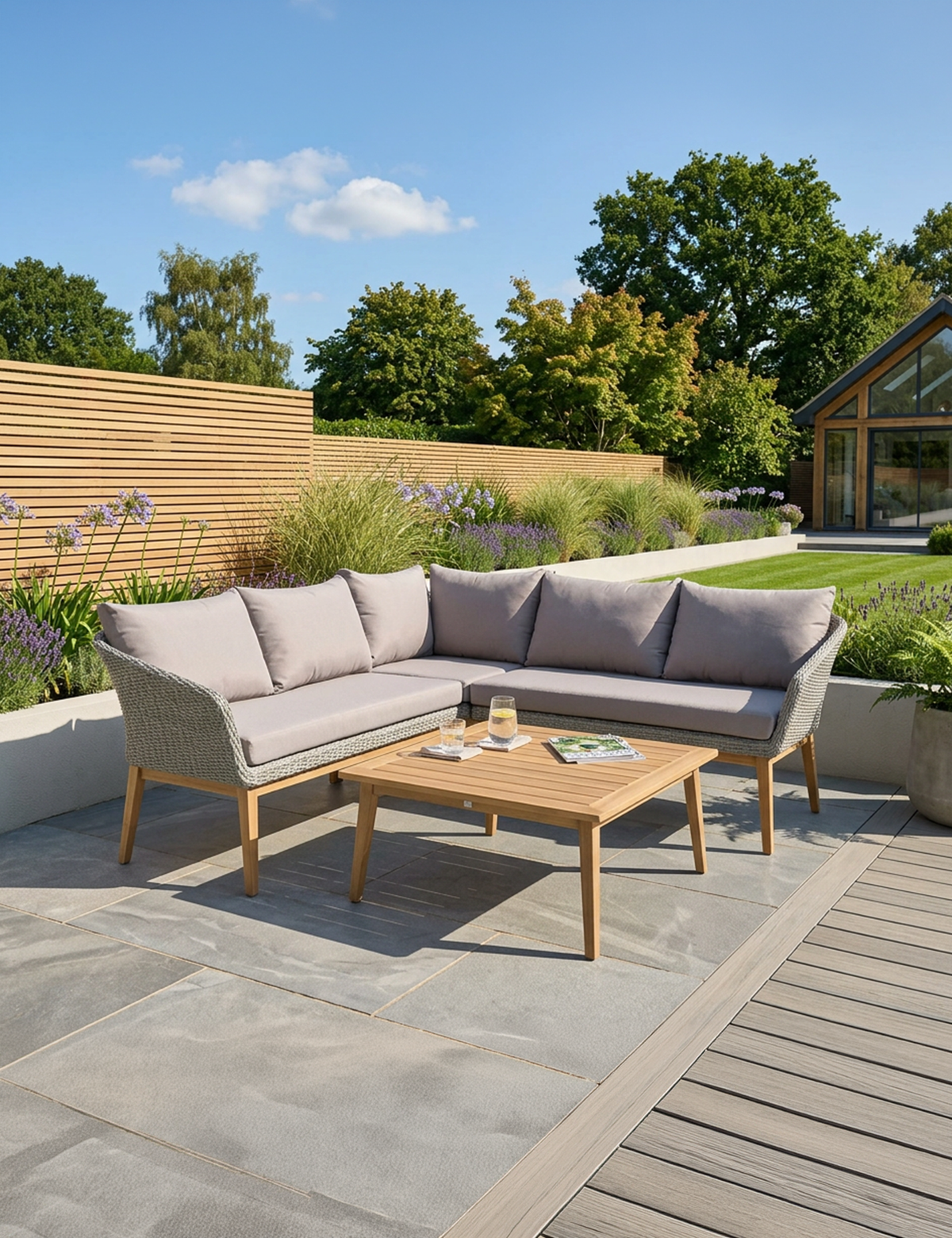 Royalcraft Outdoor Furniture Sol 5 Seater Corner Lounge Set with Square Coffee Table House of Isabella UK