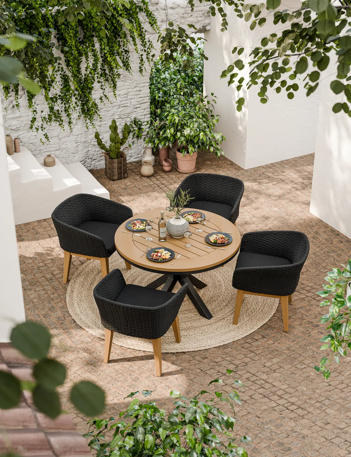Royalcraft Outdoor Furniture Tuscany 4 Seater Round Dining Set with Eden Night Dining Chairs House of Isabella UK