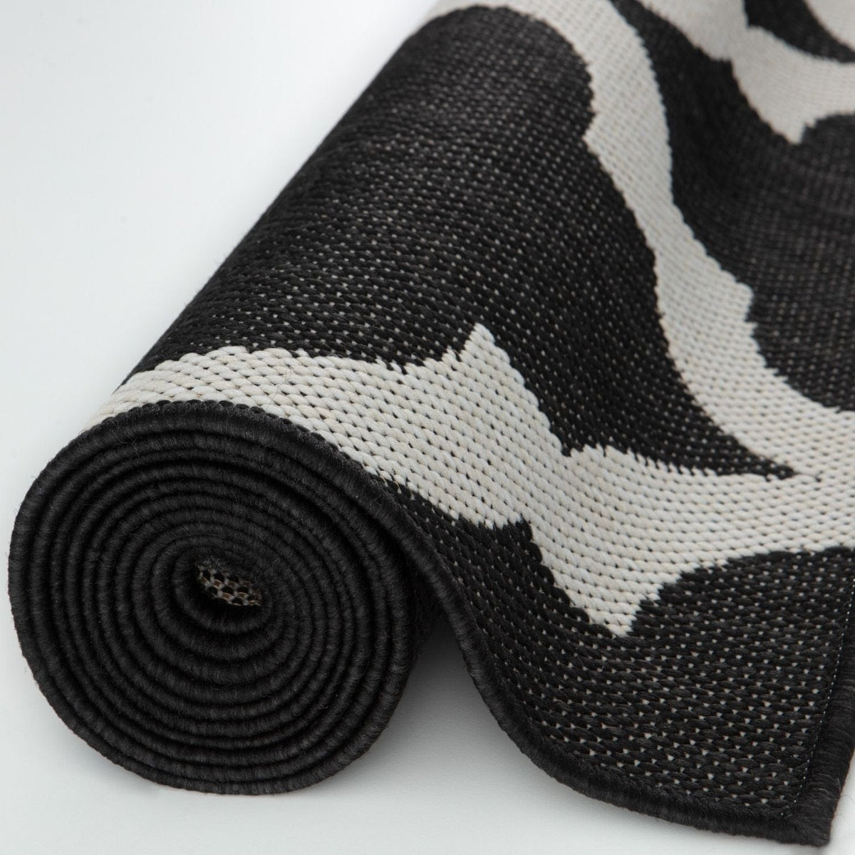 The Rugs Rugs Ecology Outdoor Rug Black | 400B House of Isabella UK