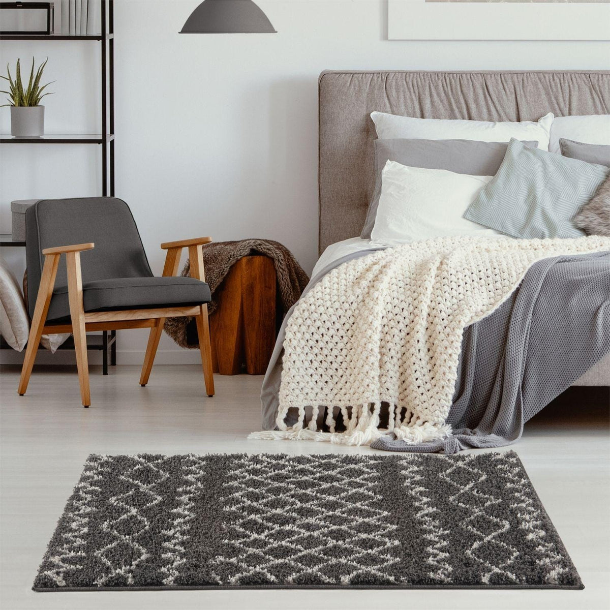 The Rugs Rugs Moroccan Dark Grey Shaggy Rug | 940 House of Isabella UK