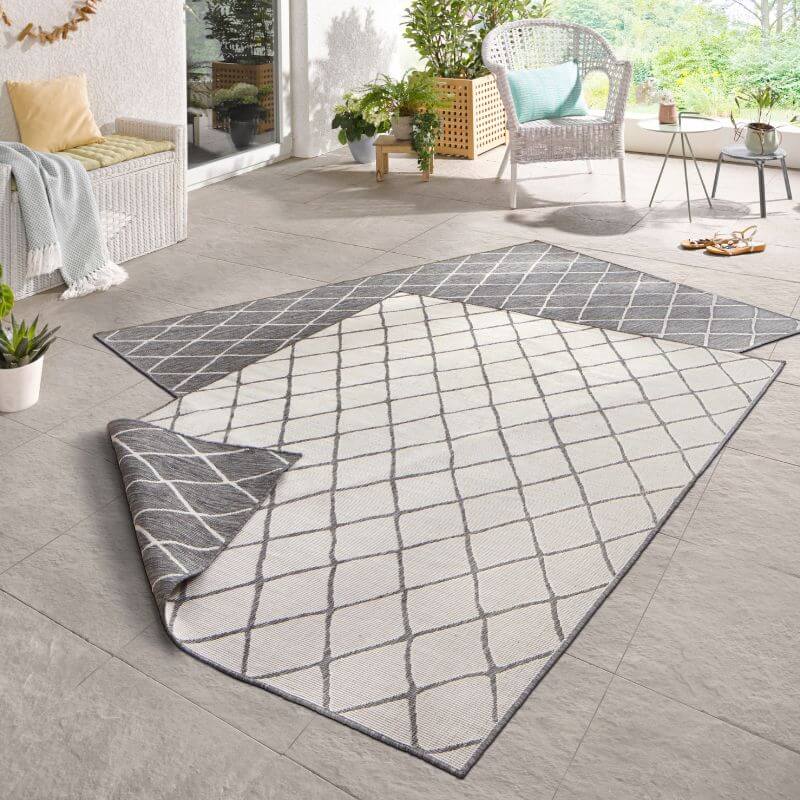 The Rugs Rugs Reversible Indoor-Outdoor Geometric Flatweave Rug House of Isabella UK