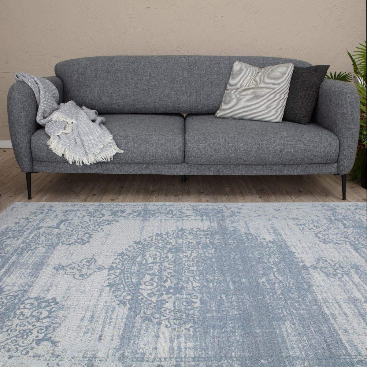 The Rugs Rugs Washable Rug Carina Blue | 6945 House of Isabella UK
