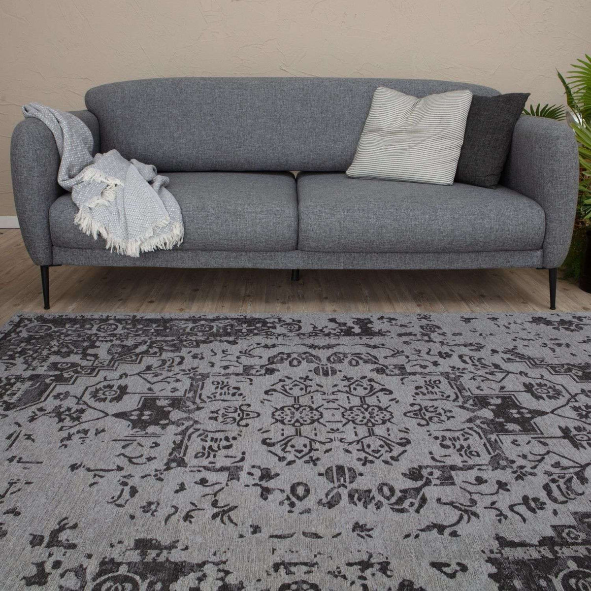 The Rugs Rugs Washable Rug Carina Grey | 6963 House of Isabella UK