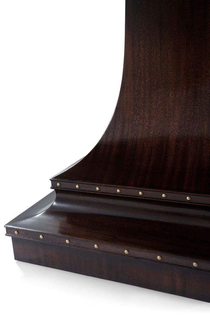 Round Dining Table Hailey.