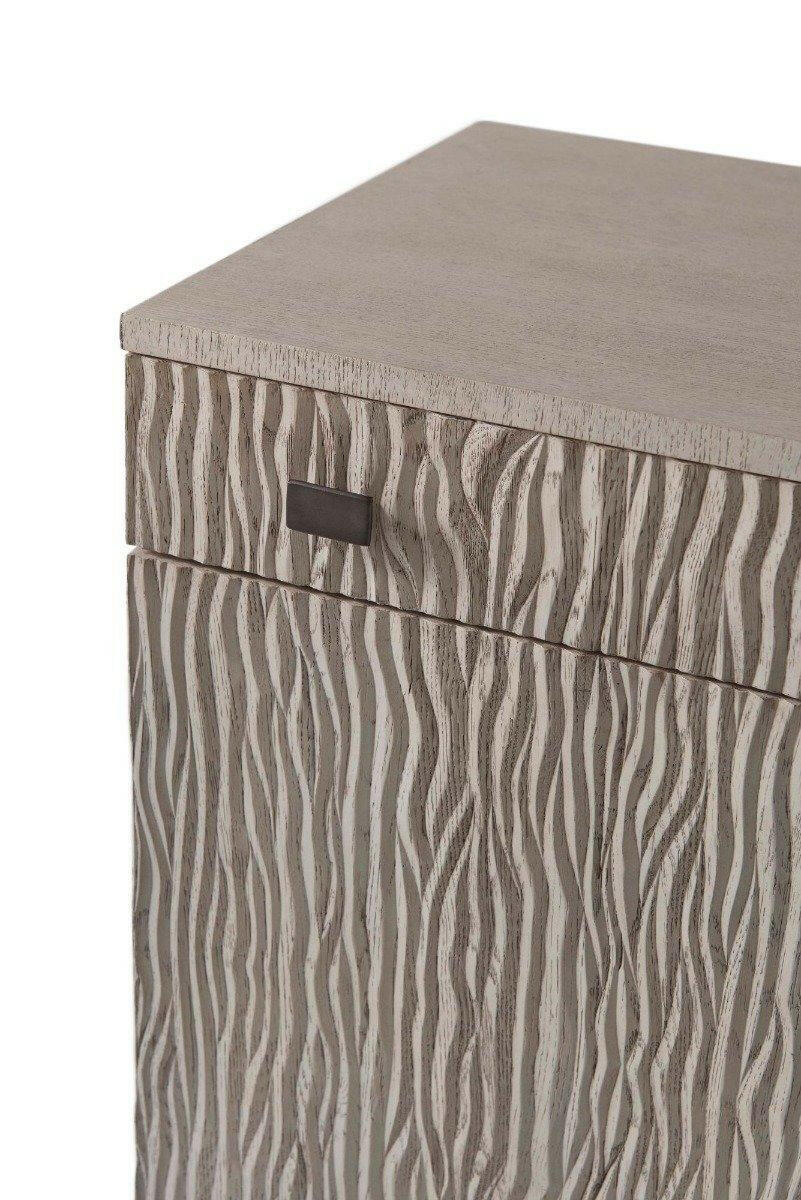 Cabinet Oliviero with Gowan Finish.