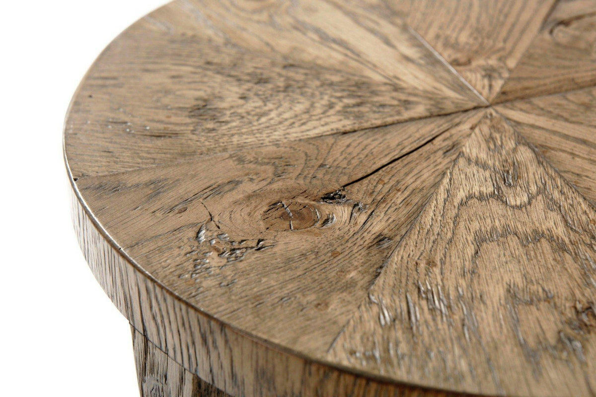 Round Accent Table Southfield in Echo Oak.