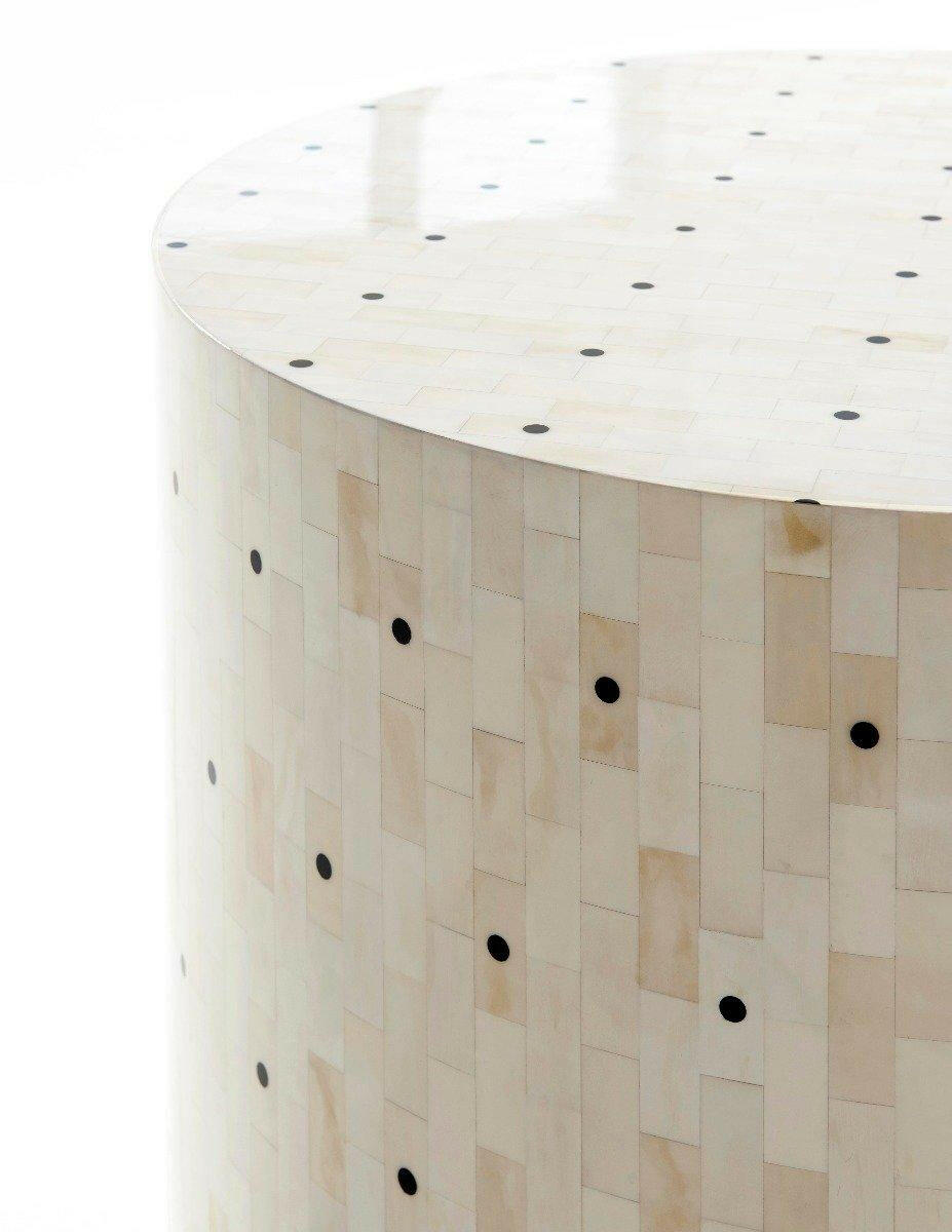 Side Table Dot!.