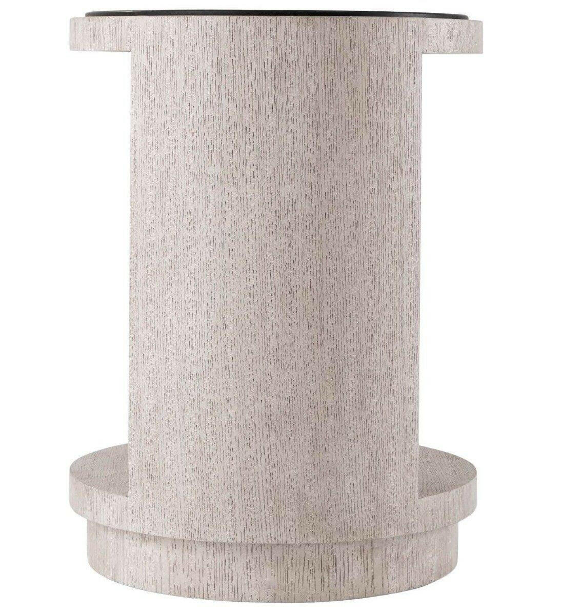 Side Table Nevio in Gowan Finish.