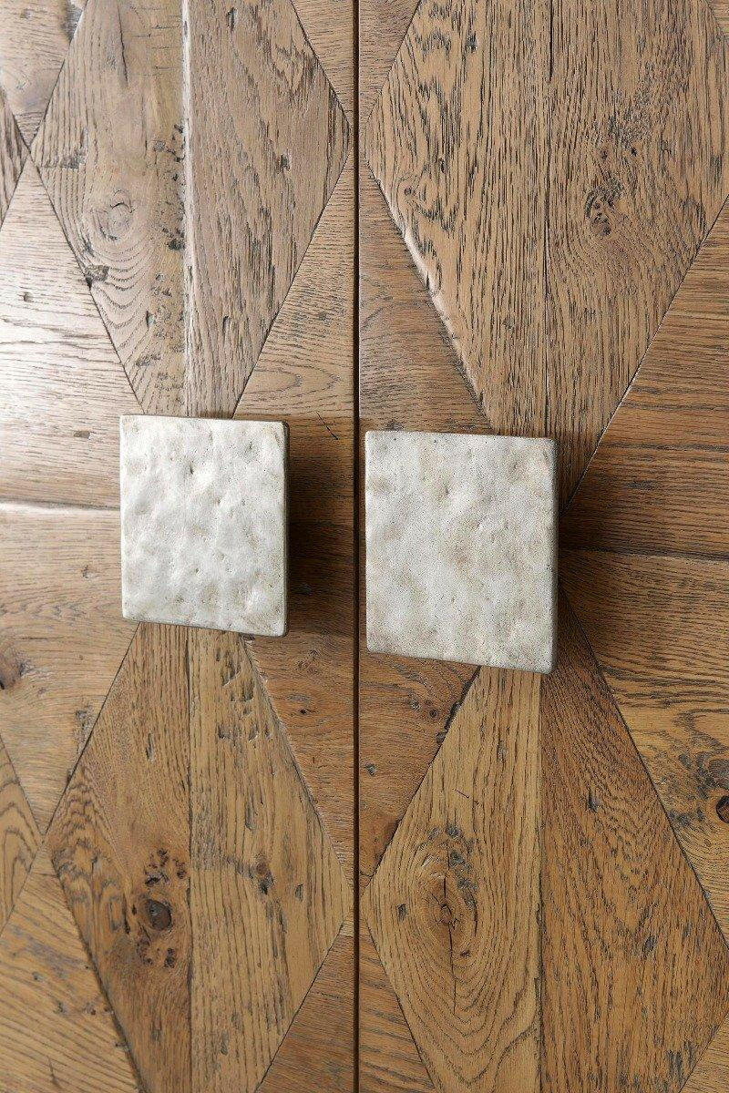 Sideboard Cabinet Reeve in Echo Oak.