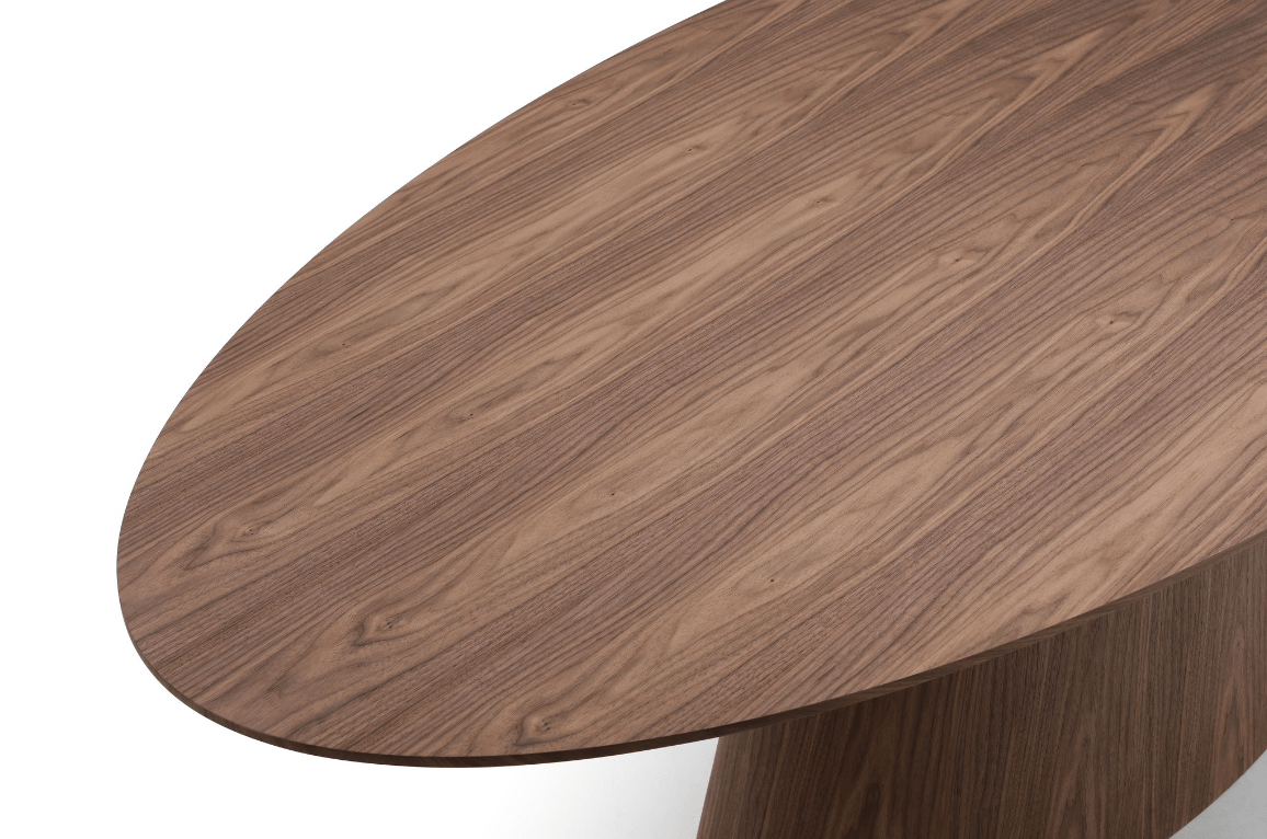 Tavamo Dining Table - Oval - Walnut.