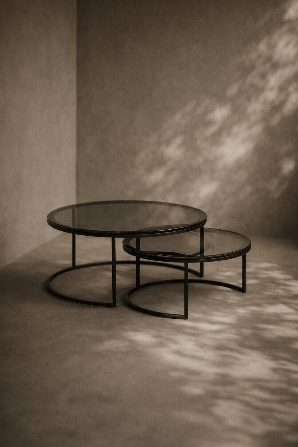 Tommy Franks Living Wheel Coffee Table - Large - Glass House of Isabella UK