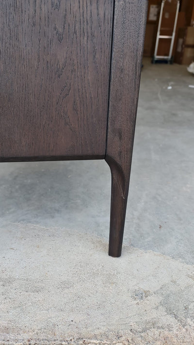 Tommy Franks Sleeping Palmetto Bedside Table ( Damaged Rear Leg ) | OUTLET House of Isabella UK