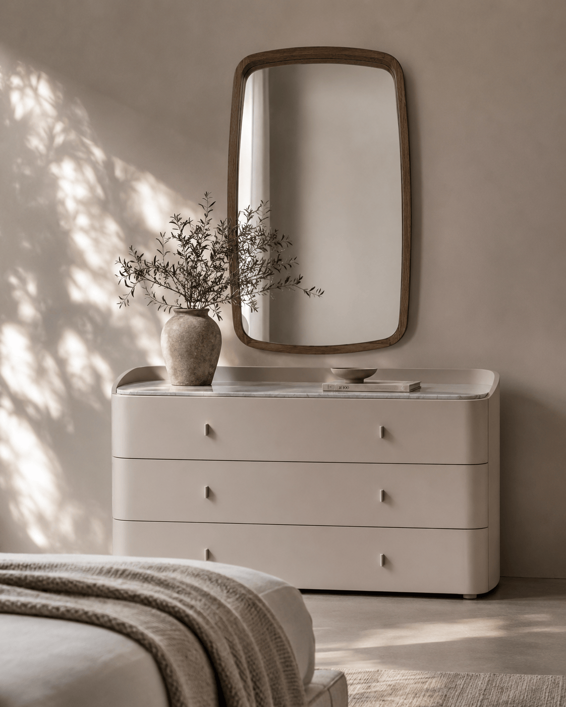 Tommy Franks Sleeping Vertu Dresser - Matte Beige House of Isabella UK