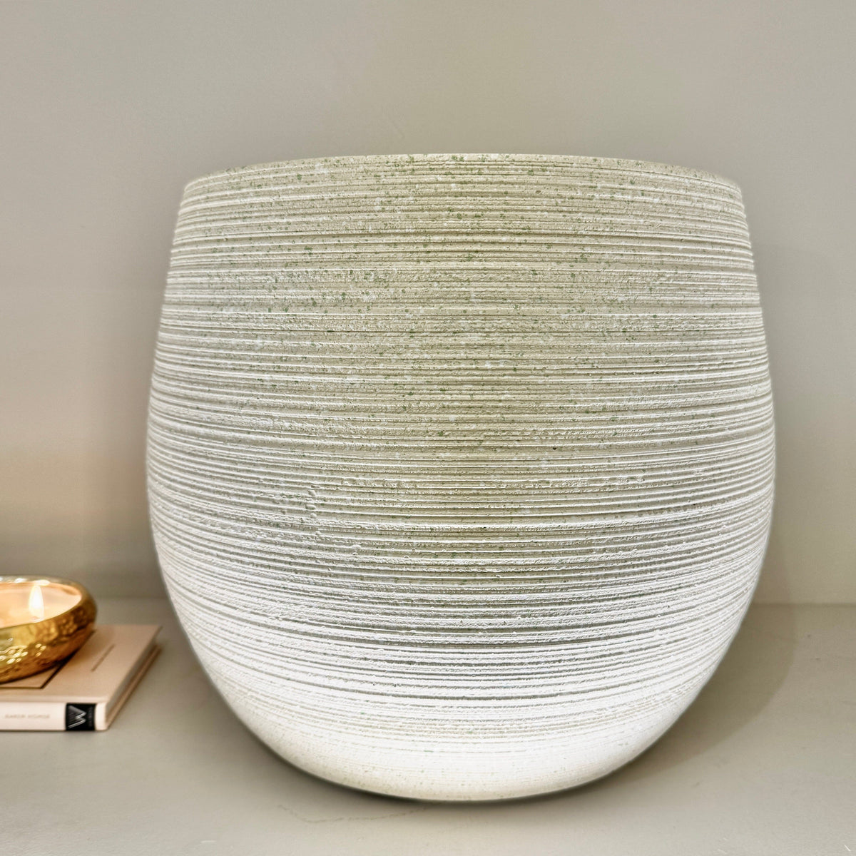 Tranquillity Large Neutral Round Textured Planter