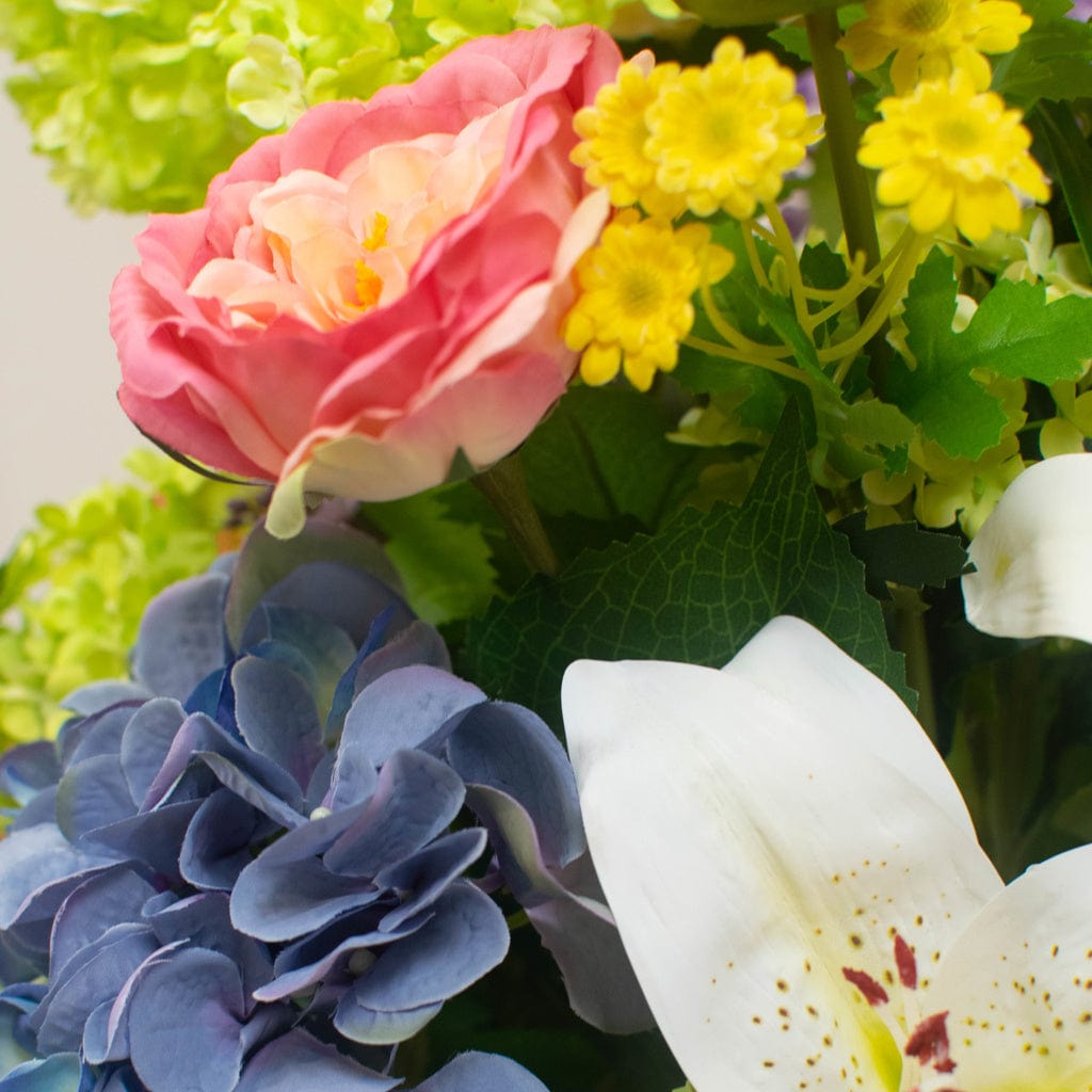 PP Lilies White in Vase HY 68cm.