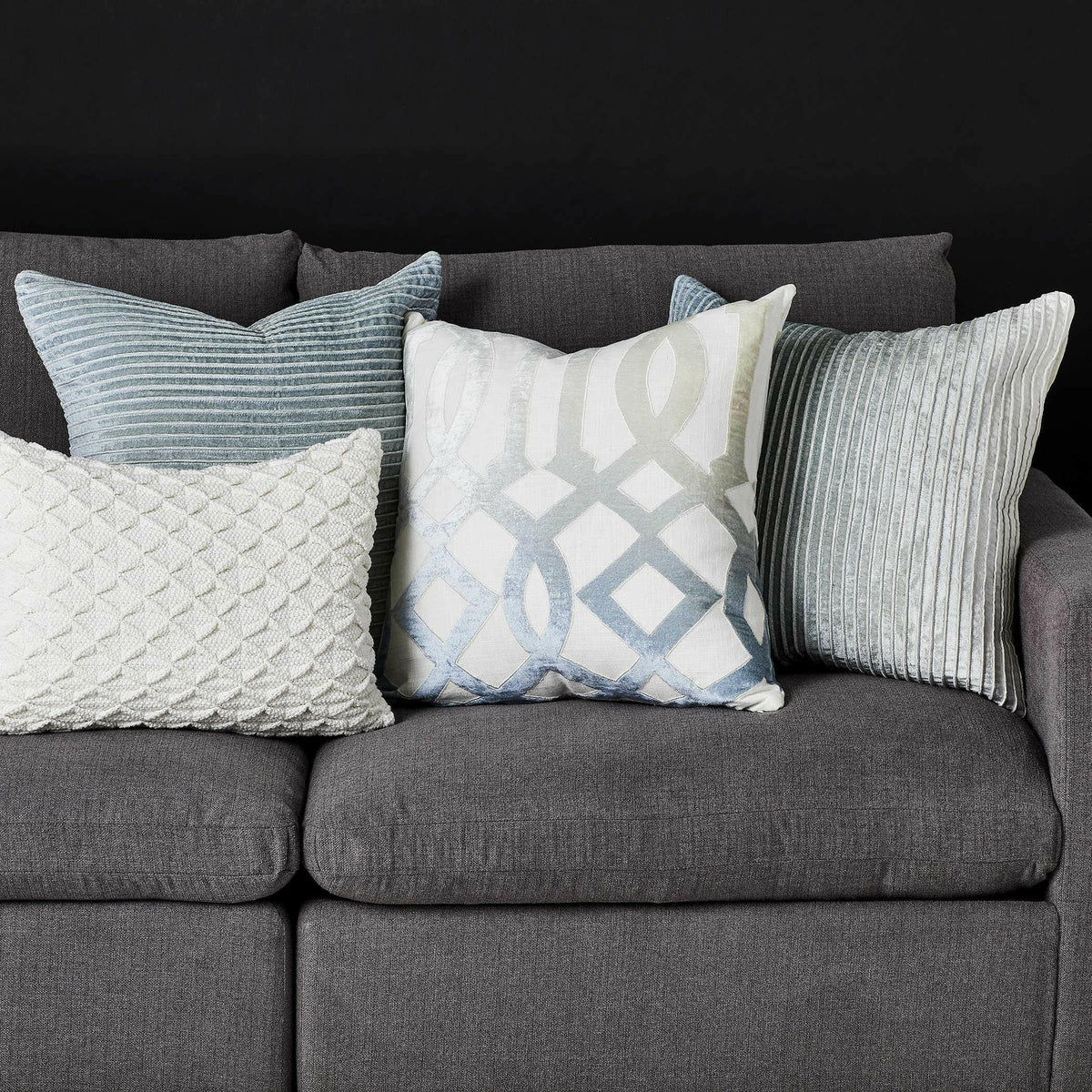 Fade out Velvet Cushion - Blue.