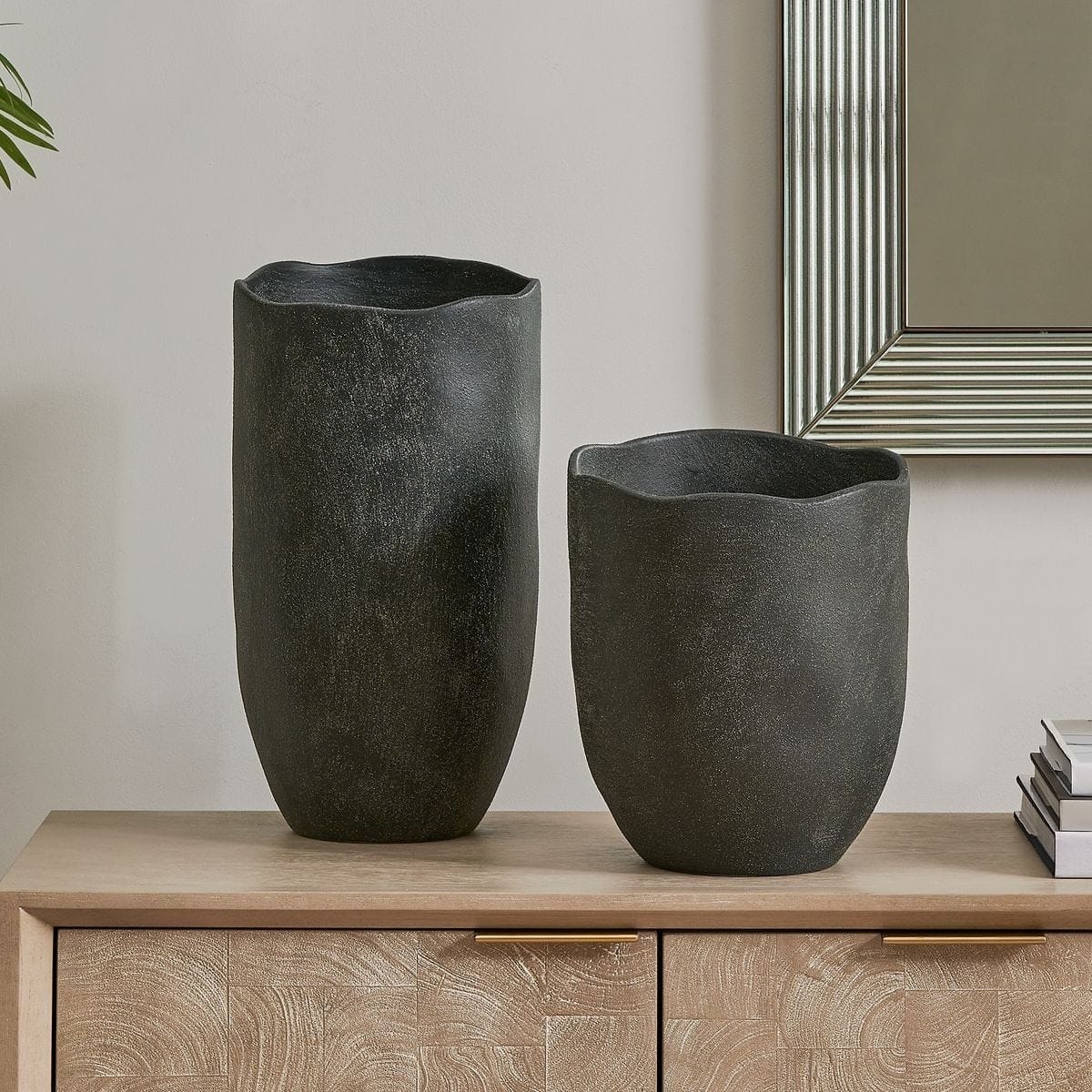 Uttermost Accessories Komorebi Indoor-Outdoor Vases in Black - Set of 2 House of Isabella UK
