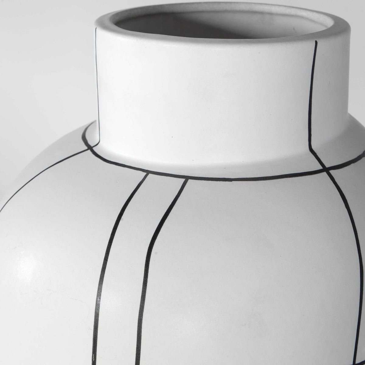 Uttermost Accessories Network Bottle - Large House of Isabella UK