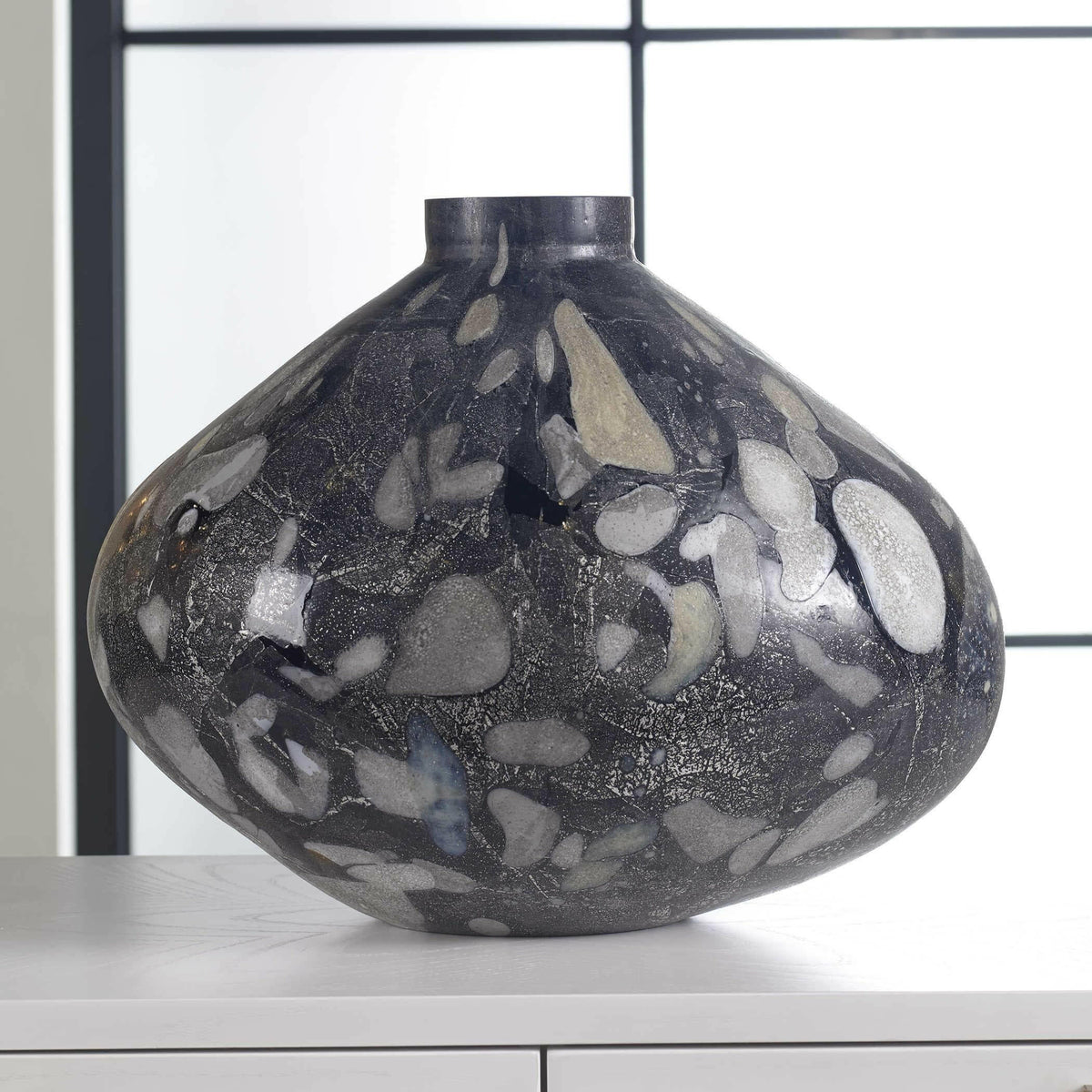 Pebble Vase - Large.