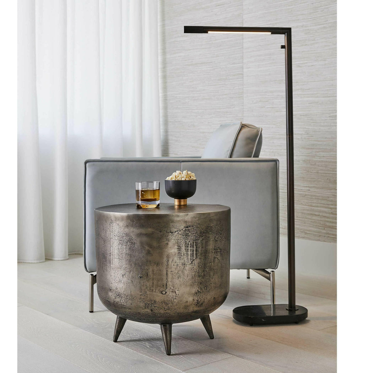 Highlight Floor Lamp - Black.