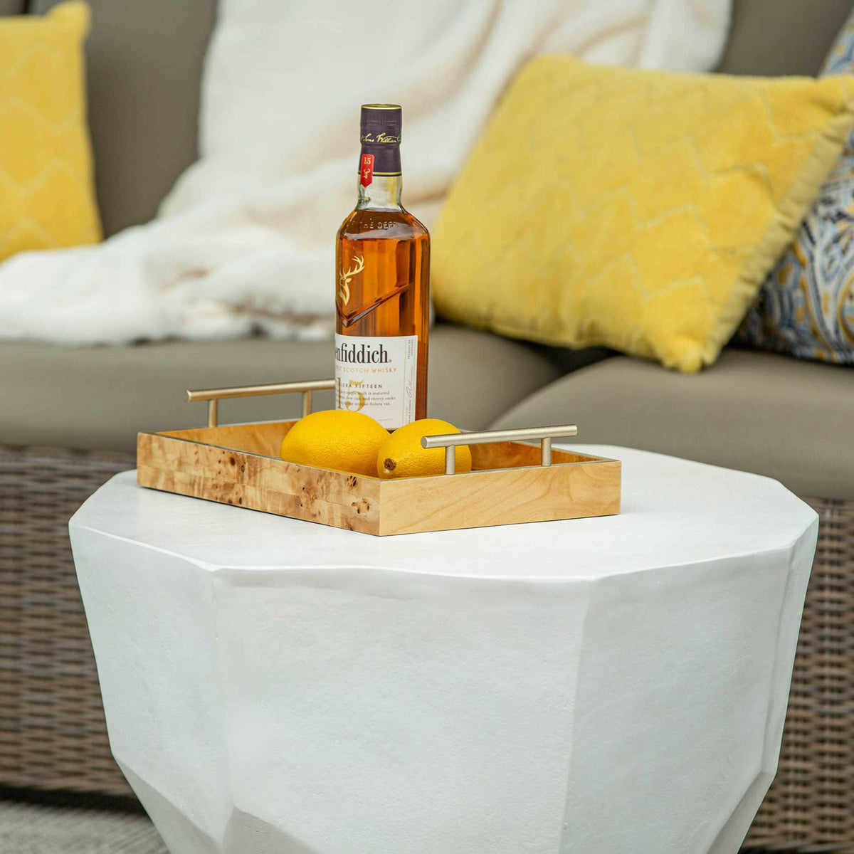 Cathenna Coffee Table - White Medium.