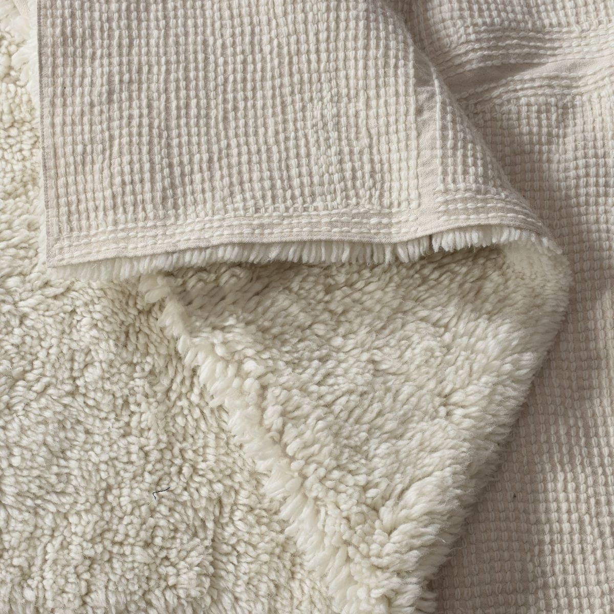 Uttermost Living Miramar Rug - 244 x 304 cm House of Isabella UK