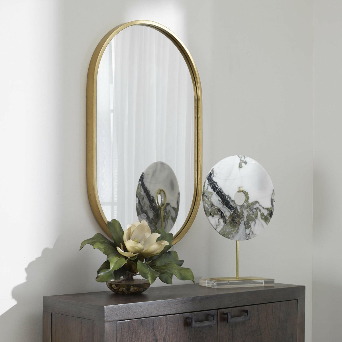 Varina Minimalist Gold Oval Mirror.