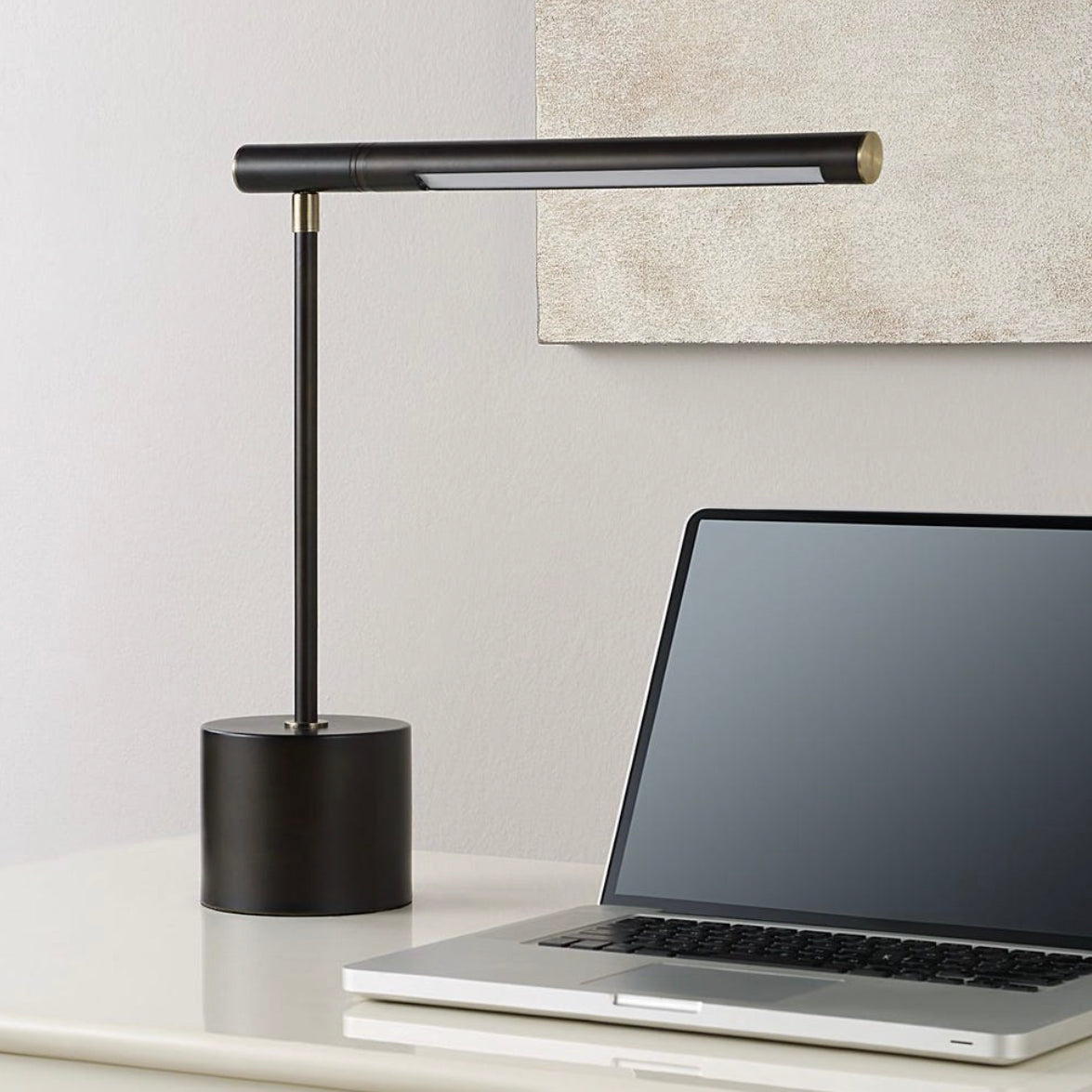 Zara Desk Lamp in Bronze