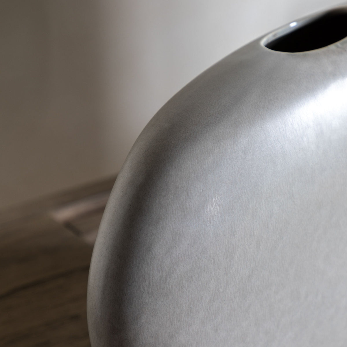 Dimmer Pebble Vase - Small.