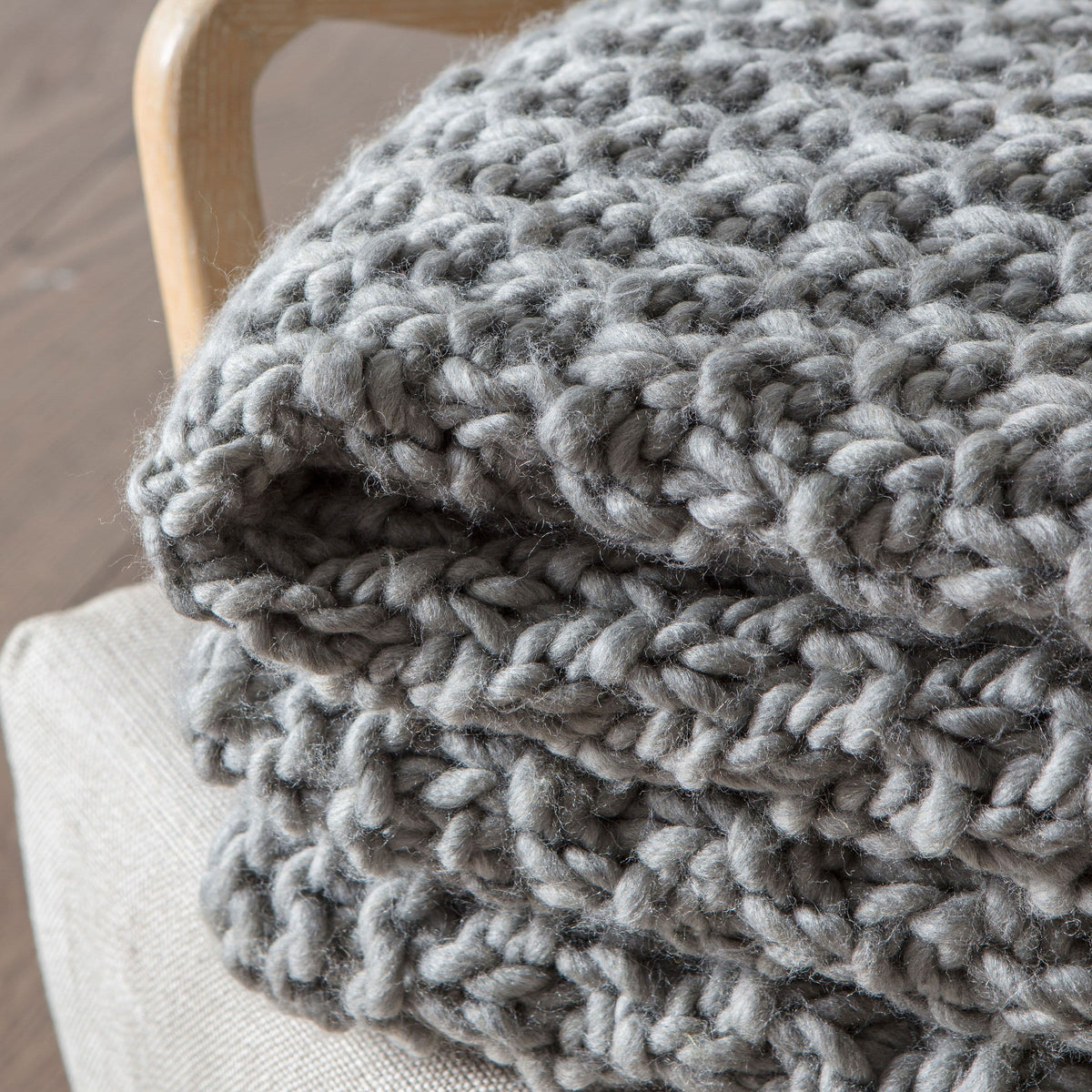 Dubwath Chunky Knitted Throw Grey.