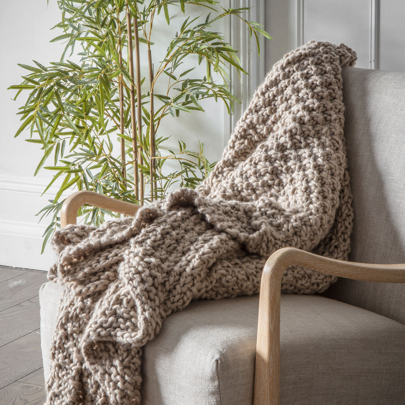 Dubwath Chunky Knitted Throw Oatmeal