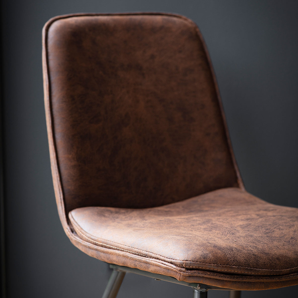 Dyche Chair Brown (2pk).