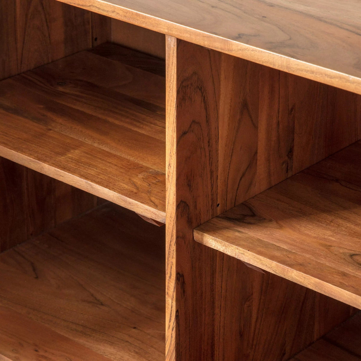 Ealooe 2 Door Drinks Cabinet.