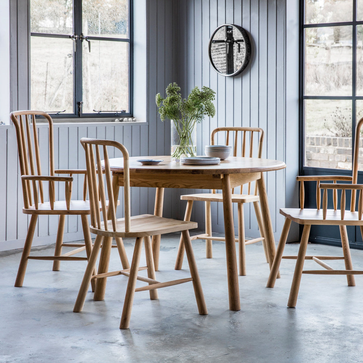 Holbeach Round Extending Table.