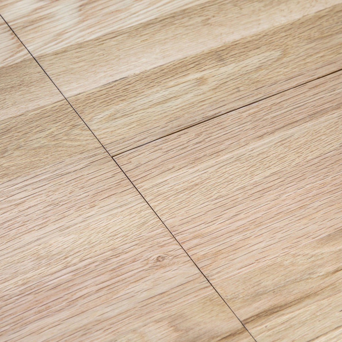 Holbeach Round Extending Table.