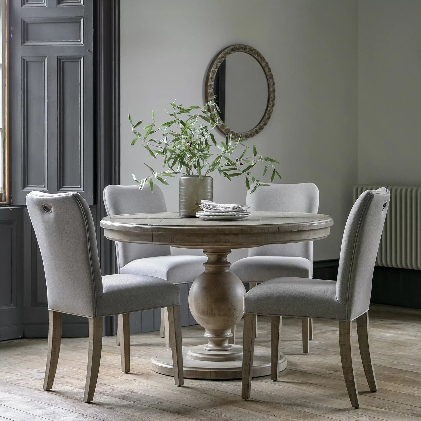 Bodhi Dining Wakefield Rnd Ext Dining Tble 1200/1600x1200x750mm House of Isabella UK